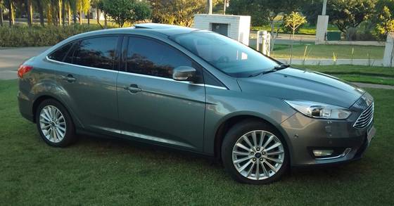 FORD FOCUS 2.0 TITANIUM 16V FLEX 4P POWERSHIFT FORD FOCUS 2.0 TITANIUM 16V FLEX 4P POWERSHIFT